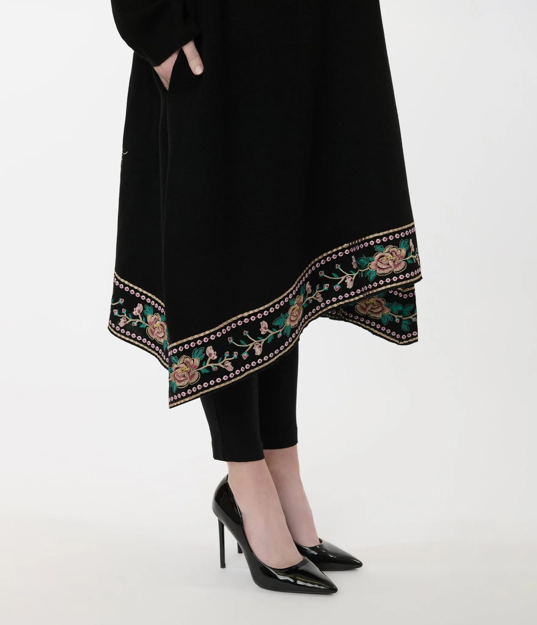 1920s Black Peacock & Roses Embroidered Knit Scarf Coat