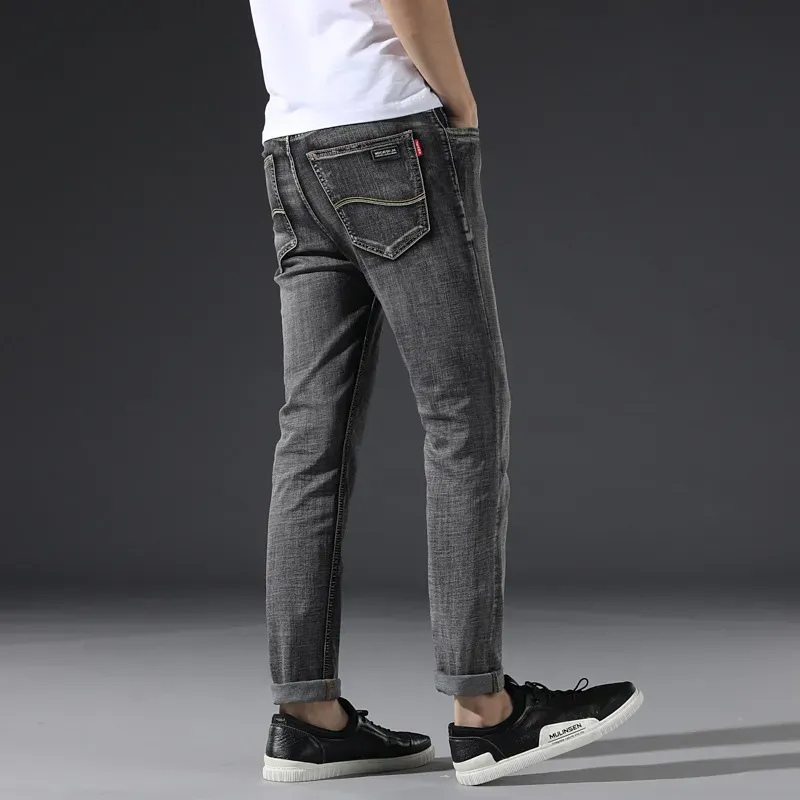 Classic Straight-Leg Denim Jeans for Men