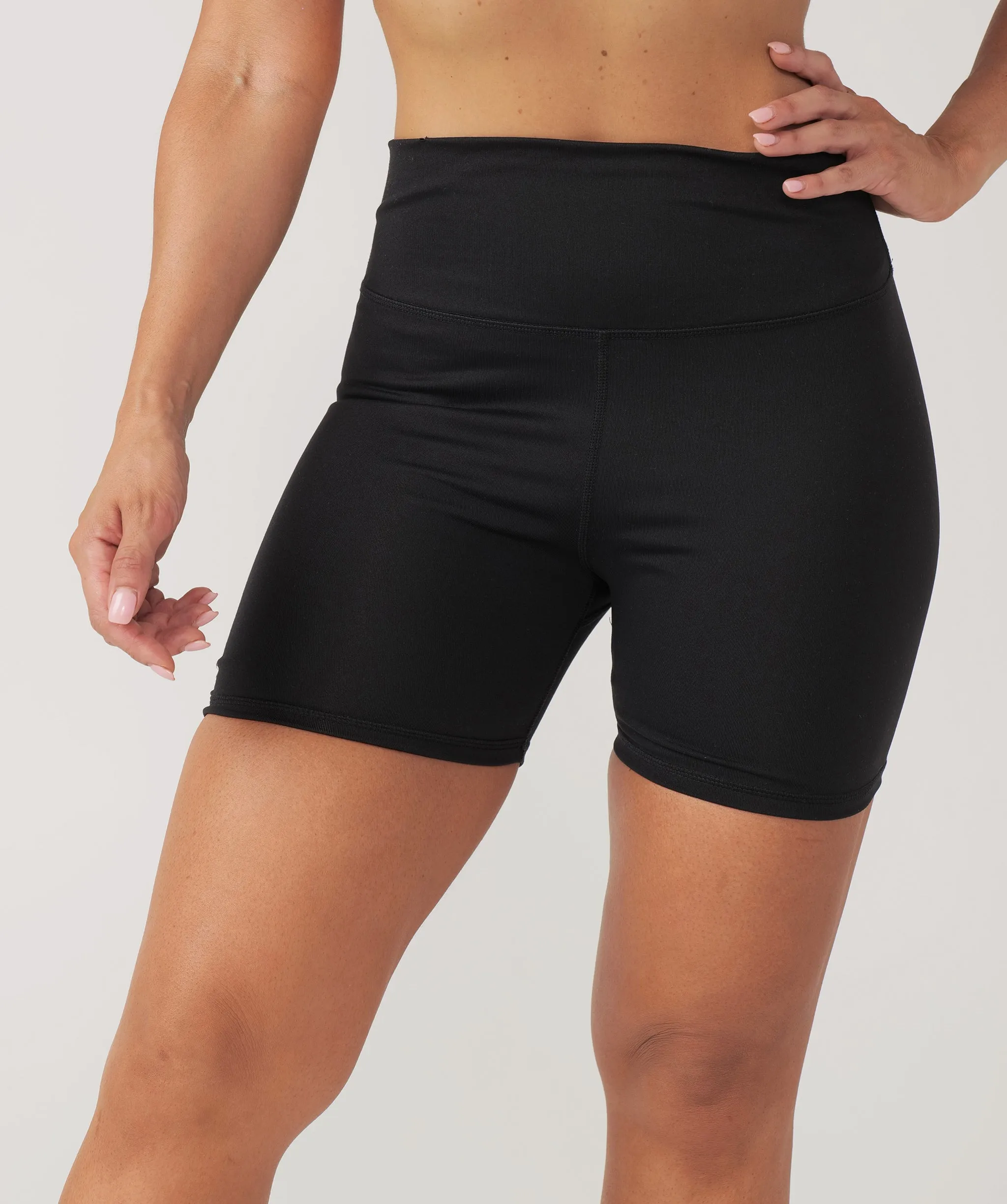 Core Booty Shorts Black