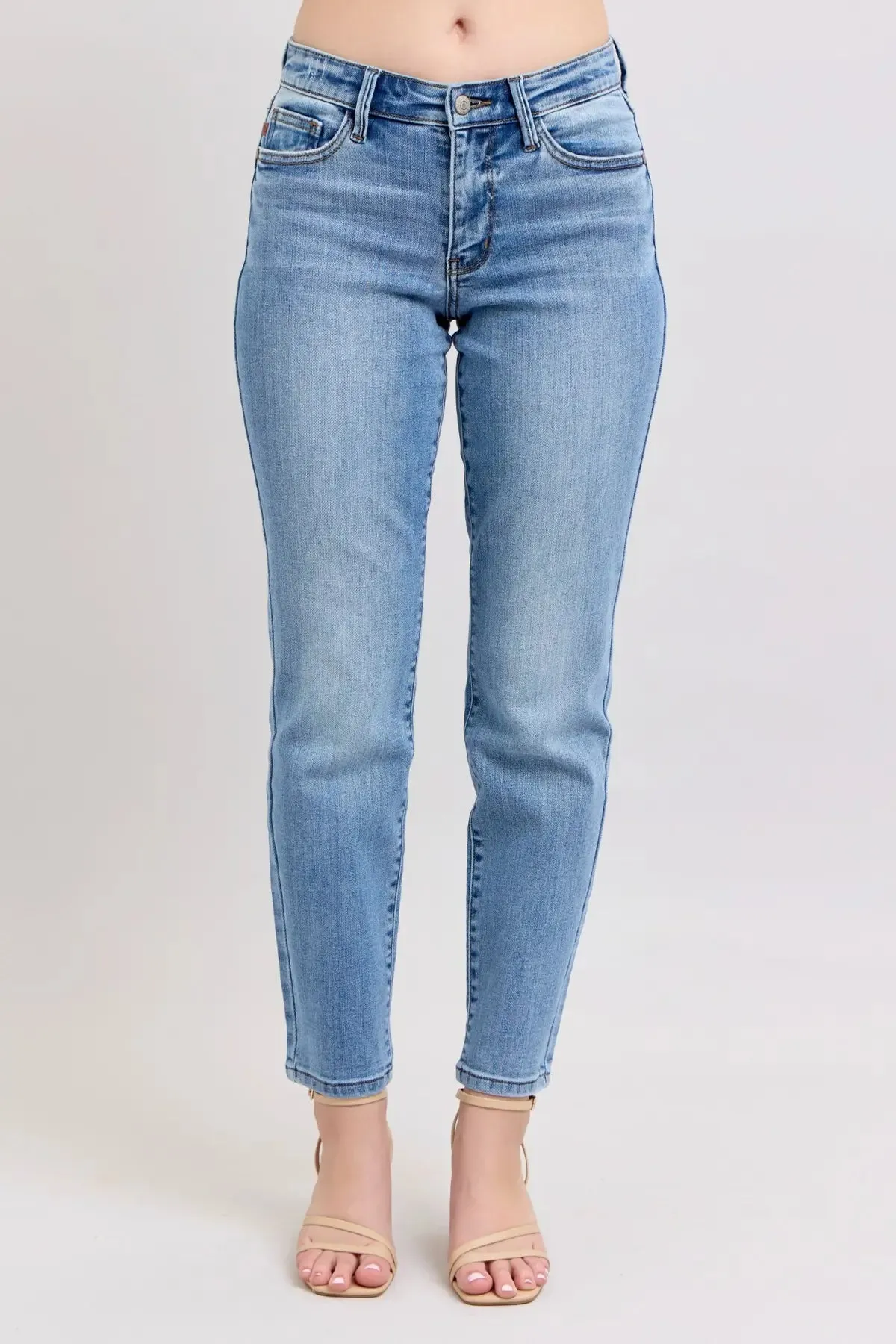 Judy Blue Mid Rise Vintage Wash Slim Fit Jeans - Medium Wash