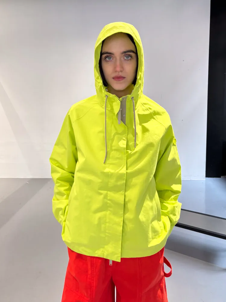 Tant Dhuda Evening Primrose Short Raincoat