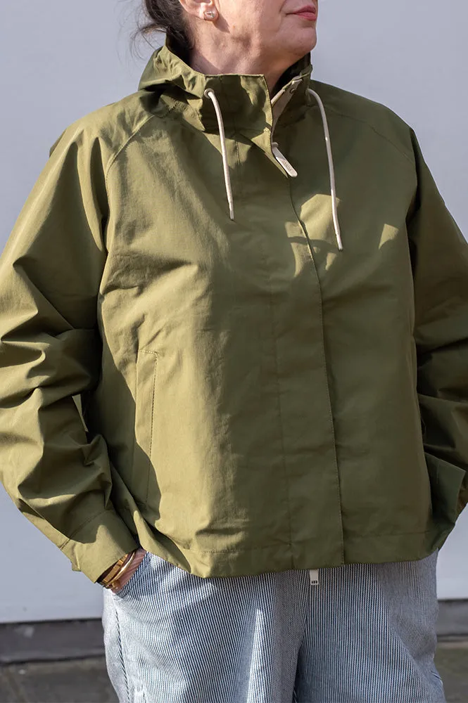 Tant Dhuda Sphagnum Short Raincoat